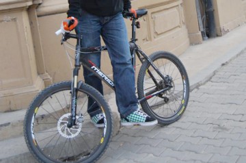 Bicicletă furată din faţa unui bar, la Năvodari